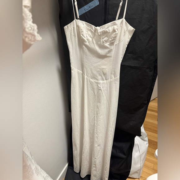 Peppermayo - Angelina Linen Maxi Dress - White - Picture 7 of 8